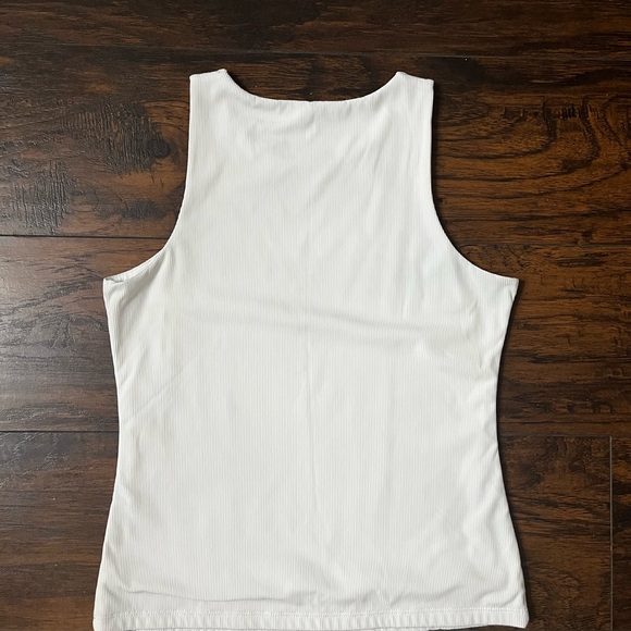 Tahari Women’s Medium White Fitted Sleeveless Tank Top - Picture 6 of 6